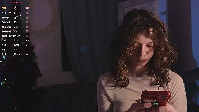 Snapshot of MelodySinclair chatting on 01/09/26, 04:21 MelodySinclair online show from 01/09/26, 04:21