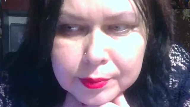 CharleeKendall online show from 11/23/25, 12:49