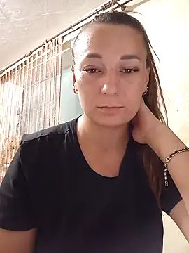 HollyDollsi online show from 10/19/25, 08:31