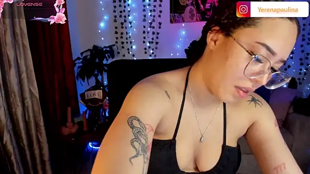 Snapshot of Lizz_martins chatting on 11/05/25, 02:00 Lizz martins online show from 11/05/25, 02:00