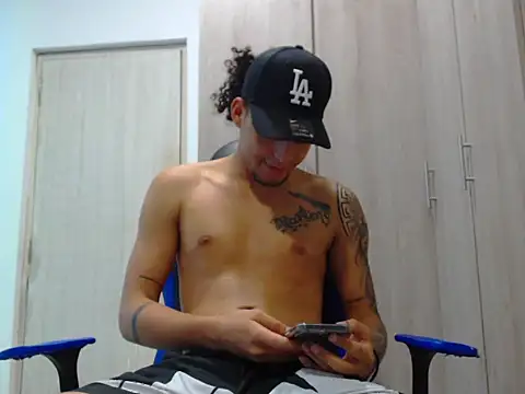 maicolgifted24 online show from 10/24/25, 02:30