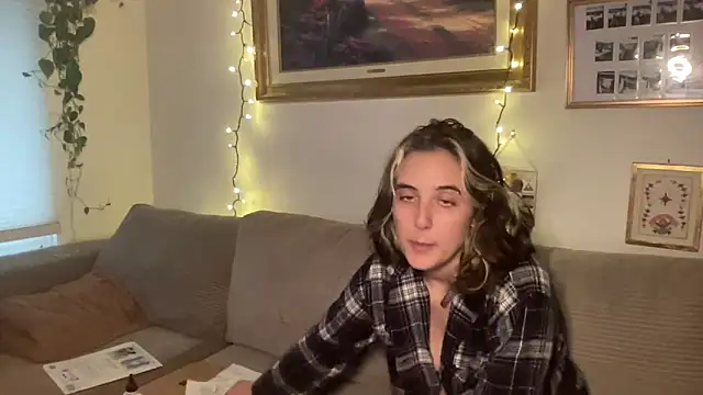 lill daddysgirl online show from 12/21/25, 05:20