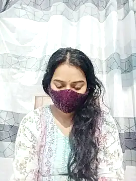 Snapshot of Hot_Baby250 chatting on 11/18/25, 10:20 Hot Baby250 online show from 11/18/25, 10:20