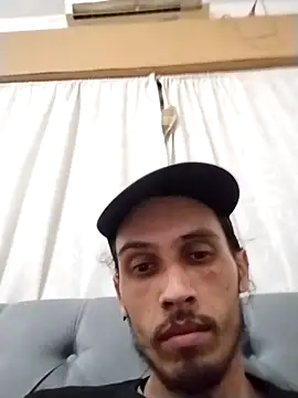 lucho228 online show from 10/28/25, 06:39