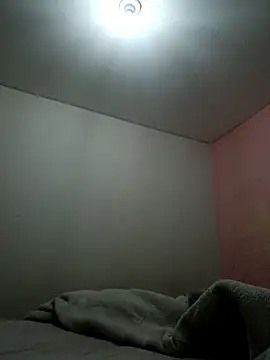 Snapshot of Kleber1980 chatting on 11/04/25, 01:27 Kleber1980 online show from 11/04/25, 01:27