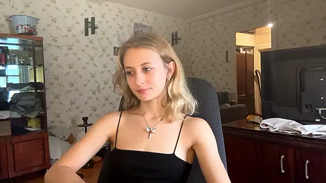 AmeliLia online show from 02/28/26, 01:12