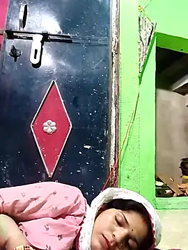 Karishma cute online show from 10/16/25, 07:48