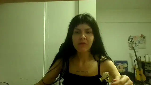 miapink33 online show from 12/04/25, 04:55