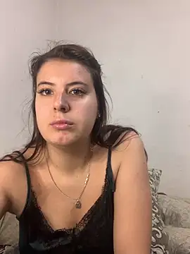 MiraCastellon online show from 12/02/25, 11:15