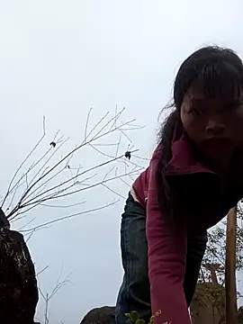 siusiu-00 online show from 12/04/25, 12:42