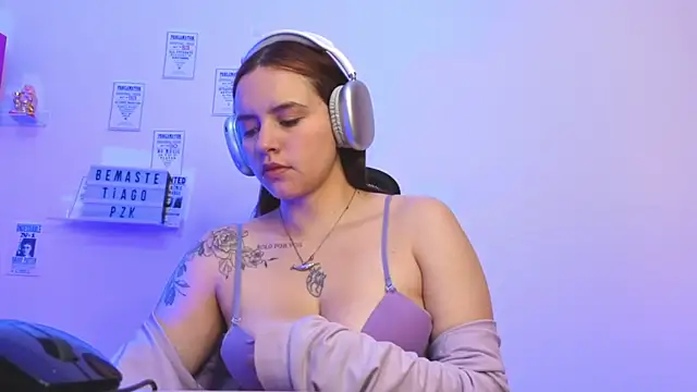 Emily Lindey online show from 02/22/26, 01:09