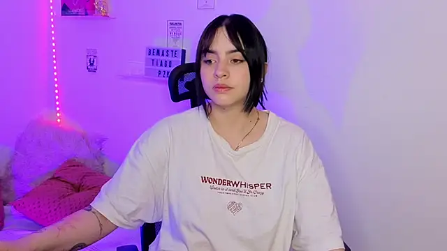 Emily Lindey online show from 03/24/26, 07:13