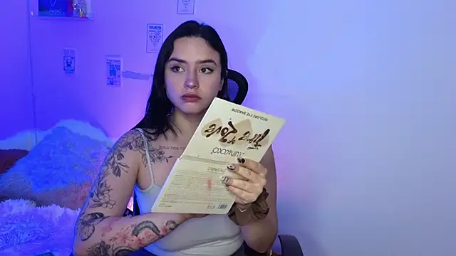 Emily Lindey online show from 04/12/26, 04:06