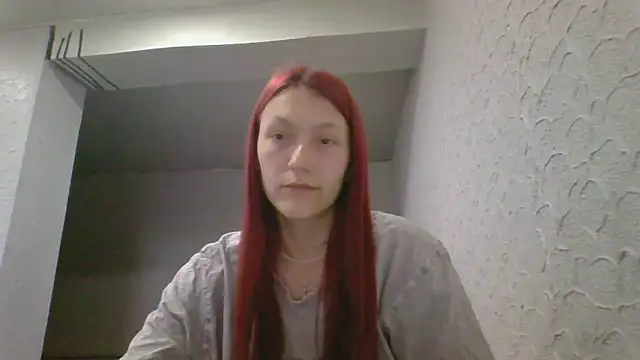 luna tt online show from 04/19/26, 04:17