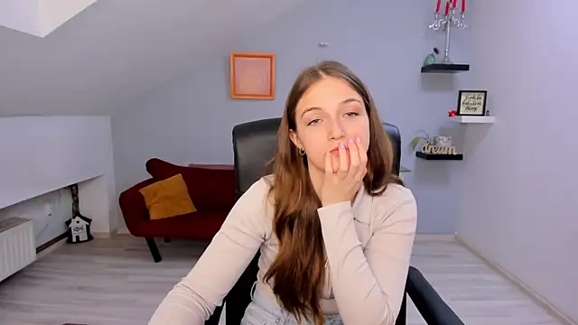 AnneWilsonn online show from 04/17/26, 11:24