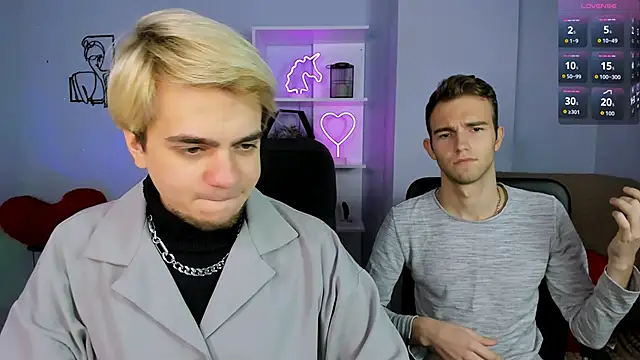 Snapshot of astren_villo chatting on 11/15/25, 10:01 astren villo online show from 11/15/25, 10:01