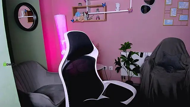 Snapshot of astren_villo chatting on 11/28/25, 08:11 astren villo online show from 11/28/25, 08:11