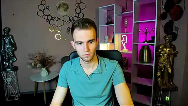 astren villo online show from 12/20/25, 08:16