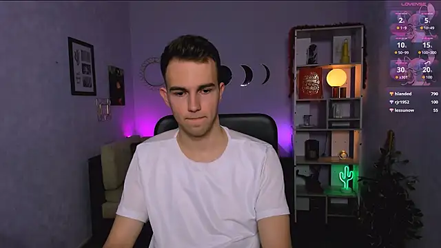 astren villo online show from 04/17/26, 11:08