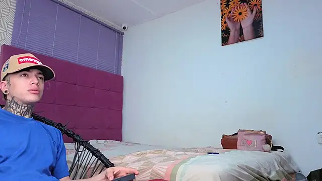 Snapshot of lily_and_wan chatting on 11/29/25, 11:57 lily and wan online show from 11/29/25, 11:57