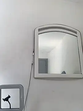 Snapshot of La-Gatiita-trans chatting on 02/15/26, 02:47 La-Gatiita-trans online show from 02/15/26, 02:47