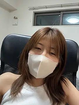 Snapshot of ichika_2_ chatting on 07/04/26, 12:44 ichika 2 online show from 07/04/26, 12:44
