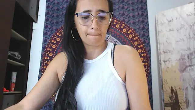 Lucyy Naugthy online show from 02/14/26, 02:03