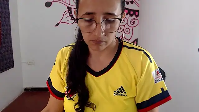 Lucyy Naugthy online show from 03/26/26, 01:49