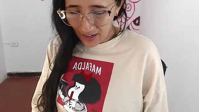 Lucyy Naugthy online show from 04/09/26, 01:38