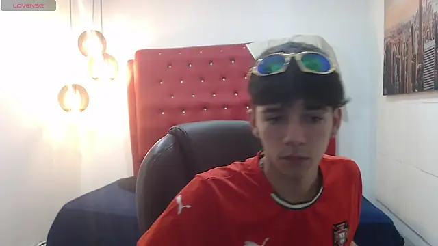 AmethystShadow17 online show from 12/13/25, 09:09