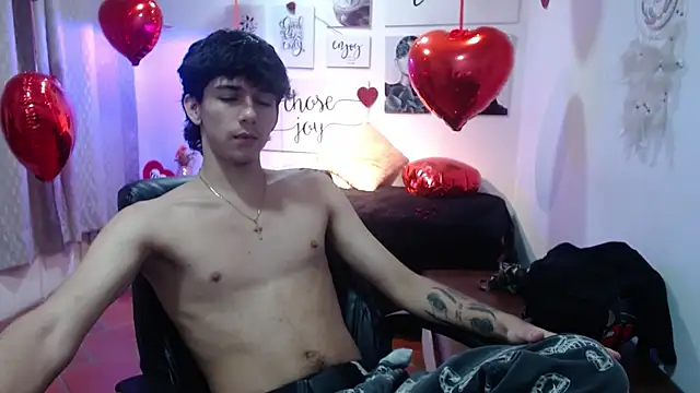 AmethystShadow17 online show from 02/16/26, 08:16