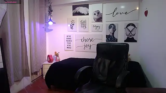 AmethystShadow17 online show from 03/21/26, 08:56