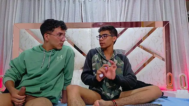 Desire4Duo online show from 10/25/25, 01:07