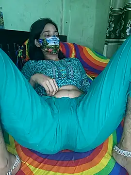 Snapshot of Night_Queen3 chatting on 11/14/25, 08:51 Night Queen3 online show from 11/14/25, 08:51