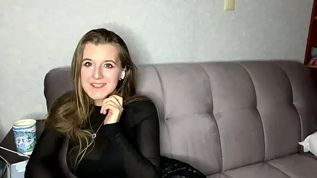 Snapshot of AnnamariaVieu chatting on 11/29/25, 08:45 AnnamariaVieu online show from 11/29/25, 08:45