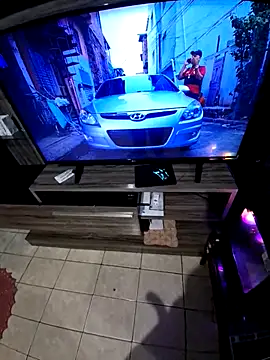 Snapshot of galegoveiudo chatting on 10/28/25, 02:42 galegoveiudo online show from 10/28/25, 02:42