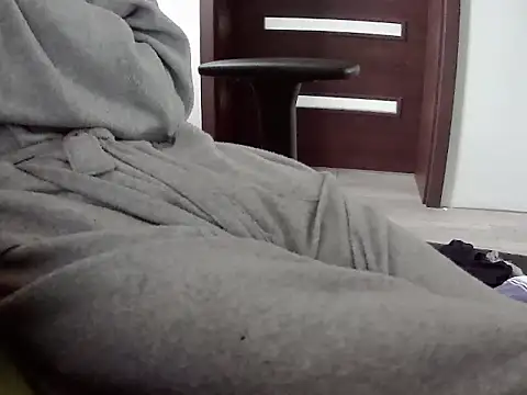 Snapshot of Batboy94 chatting on 10/23/25, 12:04 Batboy94 online show from 10/23/25, 12:04