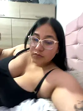 Snapshot of kassandra_luxury chatting on 11/04/25, 09:36 kassandra luxury online show from 11/04/25, 09:36