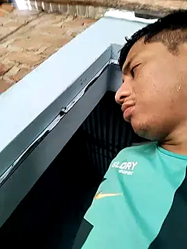 Snapshot of RennySem chatting on 11/01/25, 05:48 RennySem online show from 11/01/25, 05:48