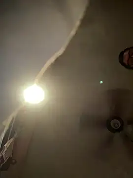 Snapshot of AlexRZ93 chatting on 11/04/25, 07:02 AlexRZ93 online show from 11/04/25, 07:02