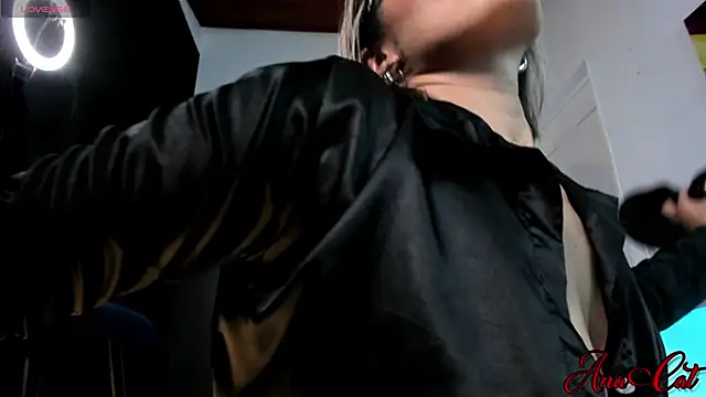 ana cat online show from 03/06/25, 04:38