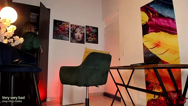 ana cat online show from 09/15/25, 02:39