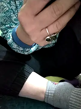 Amanda- ena- online show from 11/04/25, 04:44