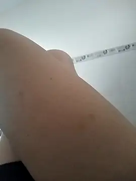 Amanda- ena- online show from 12/04/25, 06:23