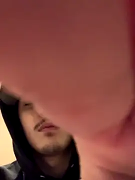 CarmeloA online show from 12/04/25, 02:54