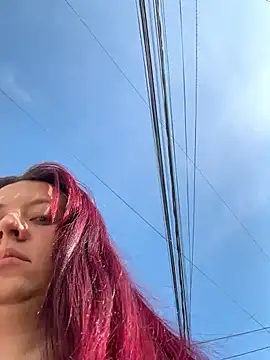 Zoe fire online show from 10/23/25, 12:26