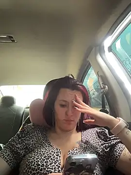 Zoe fire online show from 11/14/25, 01:43