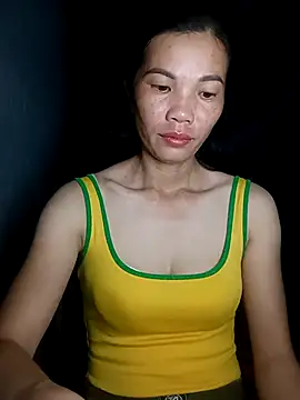 Snapshot of Style-lee chatting on 10/16/25, 10:22 Style-lee online show from 10/16/25, 10:22