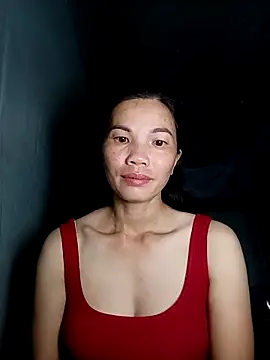 Snapshot of Style-lee chatting on 10/25/25, 04:02 Style-lee online show from 10/25/25, 04:02