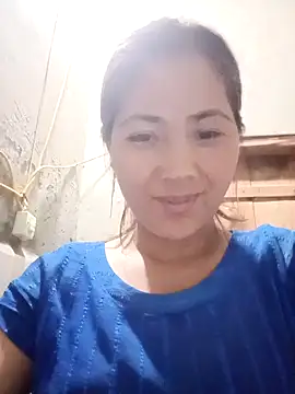 Snapshot of Lyssa-a chatting on 10/21/25, 04:46 Lyssa-a online show from 10/21/25, 04:46